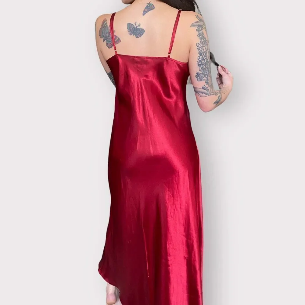 Vintage Romantic Red Satin & Black Lace Nightgown, 90’s Jones New York - Picture 3 of 11